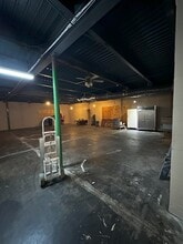 5225 NE Chouteau Tfwy, Kansas City, MO à louer Photo de l’immeuble– Image 2 sur 4