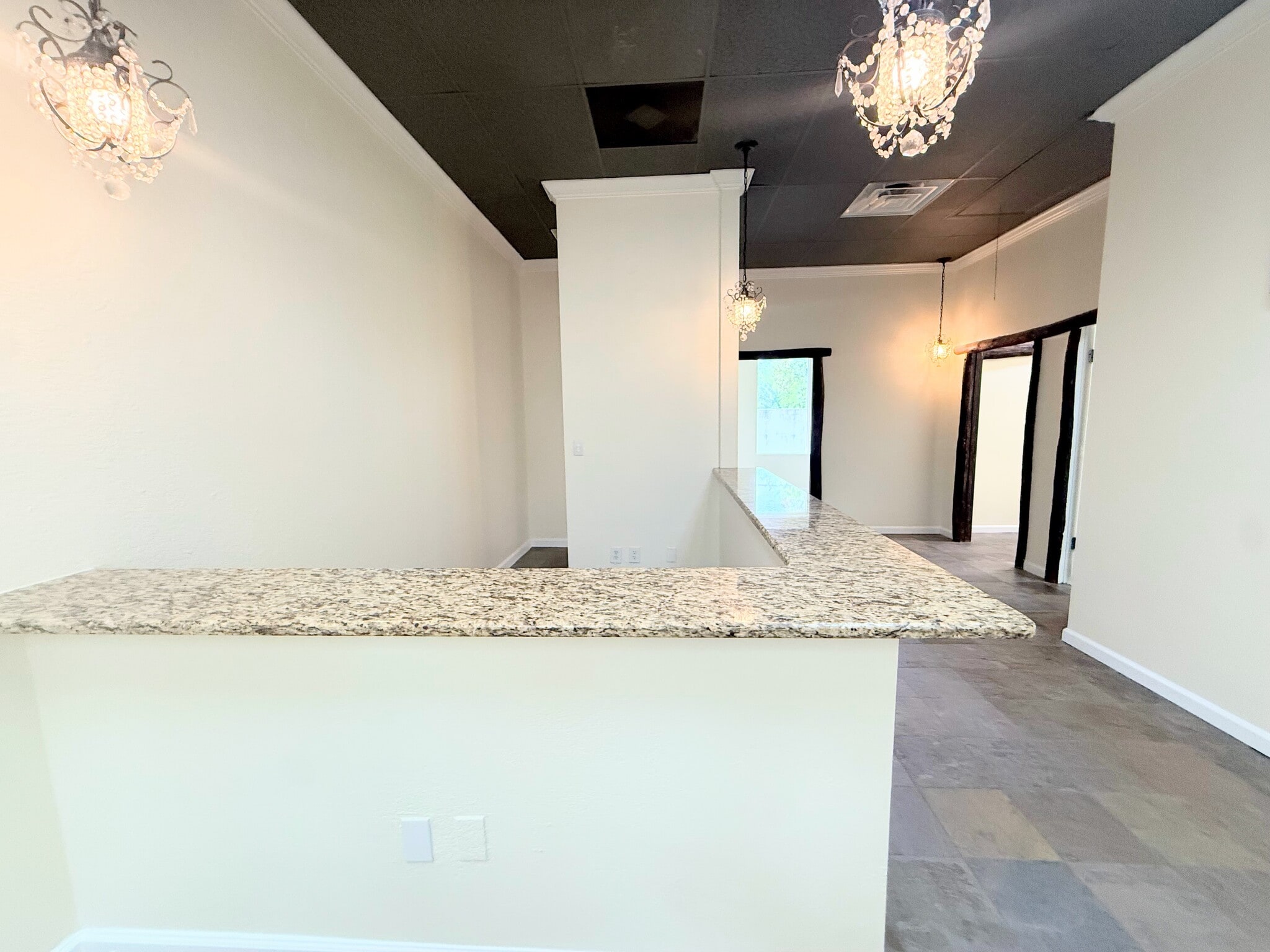 3443 Pine Ridge Rd, Naples, FL à louer Photo intérieure– Image 1 sur 13