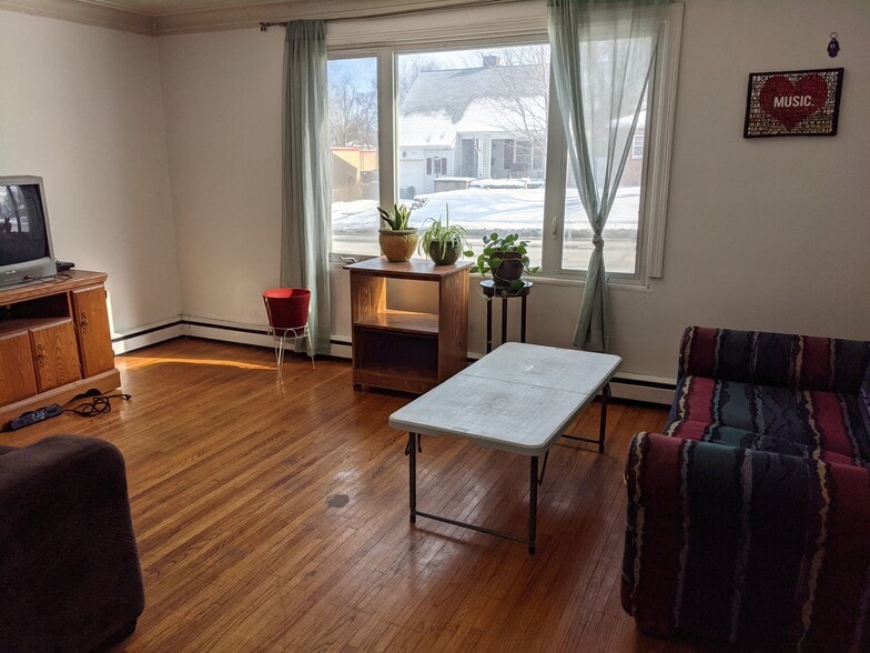 3930 Bailey Ave, Amherst, NY à vendre - Photo de l’immeuble – Image 2 sur 7
