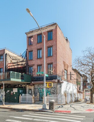 Plus de détails pour 451 Classon Ave, Brooklyn, NY - Logement à vendre
