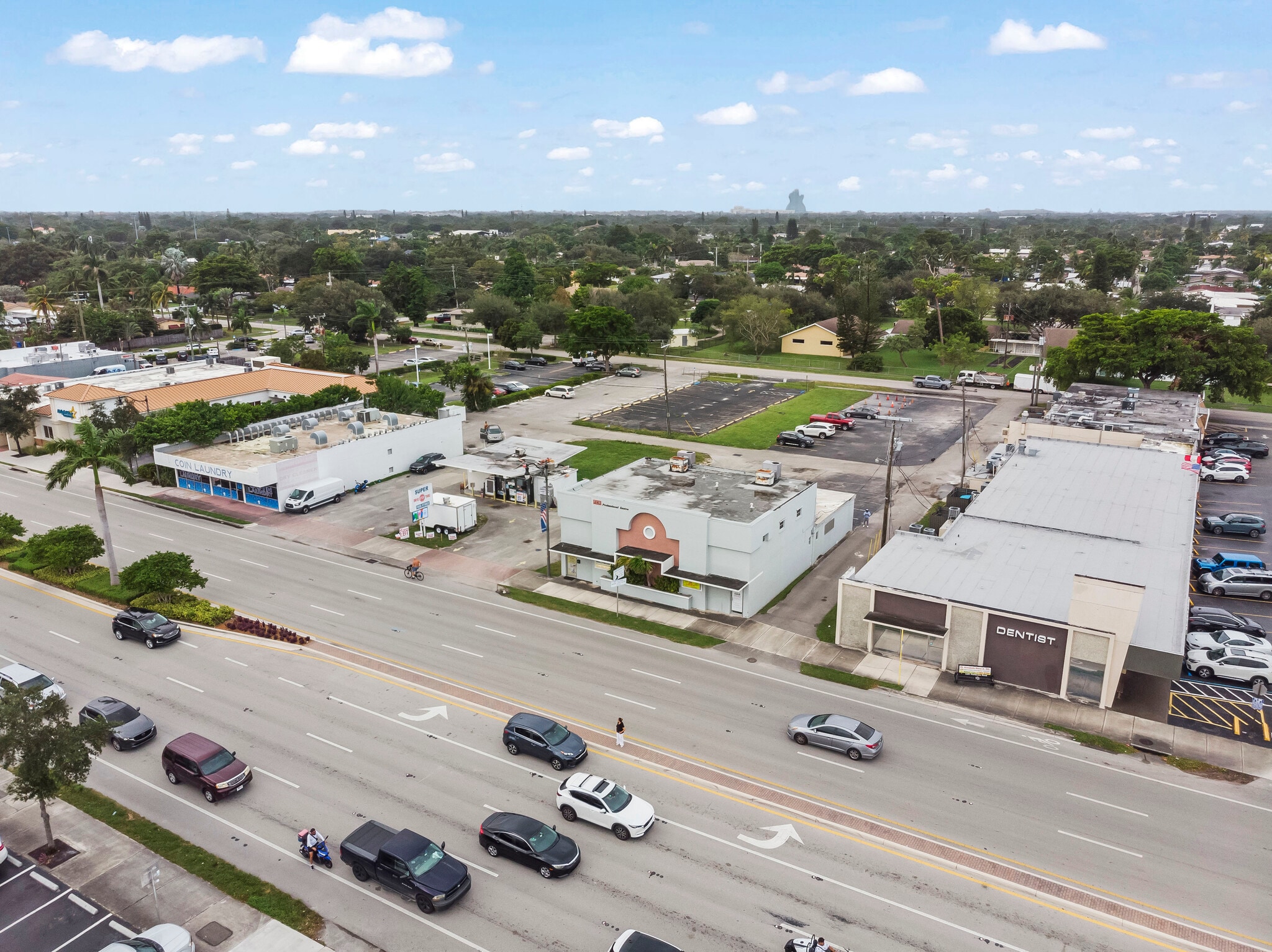 4621-4625 Hollywood Blvd, Hollywood, FL à louer Photo de l’immeuble– Image 1 sur 6