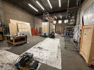 Plus de détails pour 44-68 Vernon Blvd, Long Island City, NY - Industriel/Logistique à louer