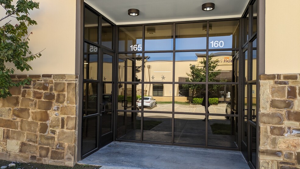 275 SE Inner Loop, Georgetown, TX à louer - Photo de l’immeuble – Image 2 sur 19