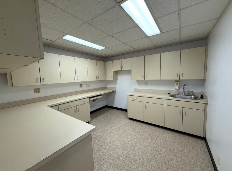 1410 North St, Beaumont, TX à louer - Photo de l’immeuble – Image 3 sur 9