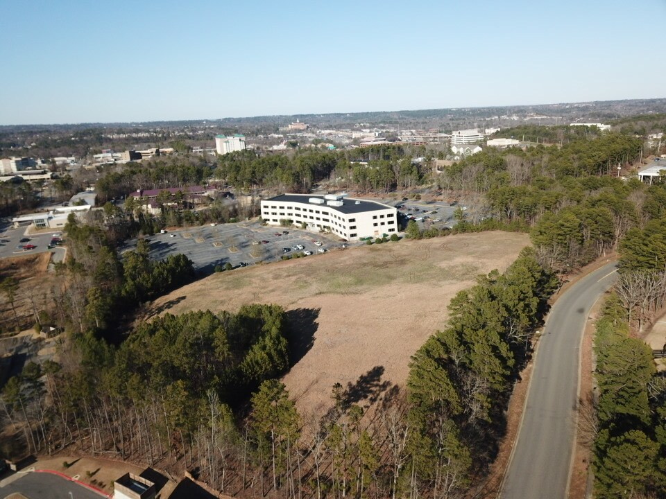 1600 Centerview Dr, Little Rock, AR à vendre Photo de l’immeuble– Image 1 sur 4