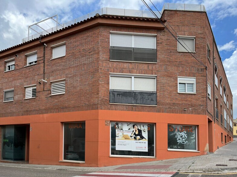 Immeuble residentiel dans Masquefa, Barcelona à vendre - Photo principale – Image 1 sur 4