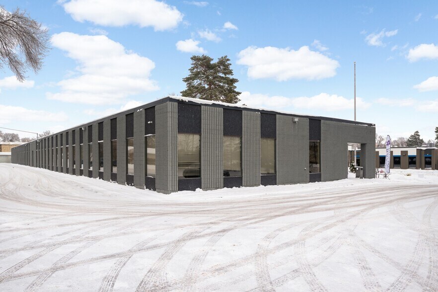 5701 N Kentucky Ave, Crystal, MN à vendre - Photo de l’immeuble – Image 3 sur 51