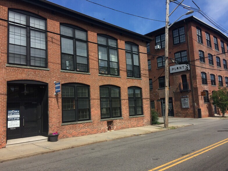 52 Valley St, Providence, RI à louer - Photo de l’immeuble – Image 2 sur 7