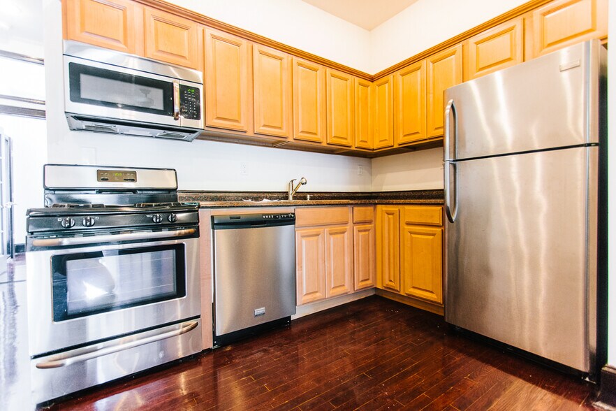 1450 Greene Ave, Brooklyn, NY à vendre - Photo de l’immeuble – Image 3 sur 12