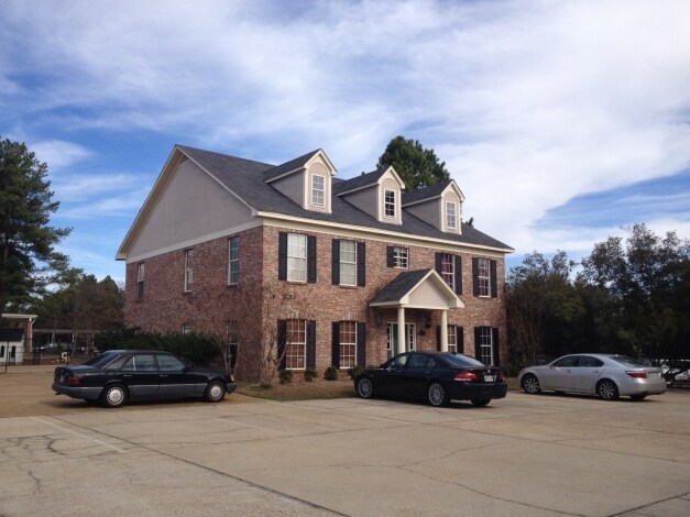 406 Orchard Park, Ridgeland, MS 39157 portefeuille de 2 biens à vendre sur LoopNet.fr - Photo principale – Image 1 sur 2