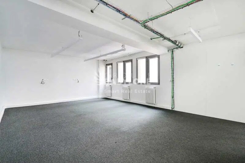 Bureau dans Paris à louer - Photo de l’immeuble – Image 3 sur 9
