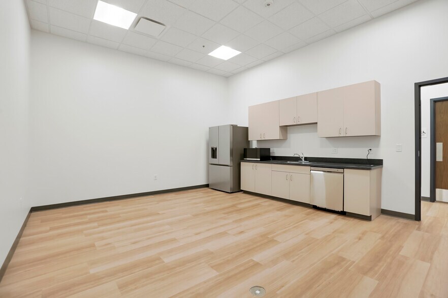 10795 Dover St, Westminster, CO à louer - Photo de l’immeuble – Image 3 sur 7