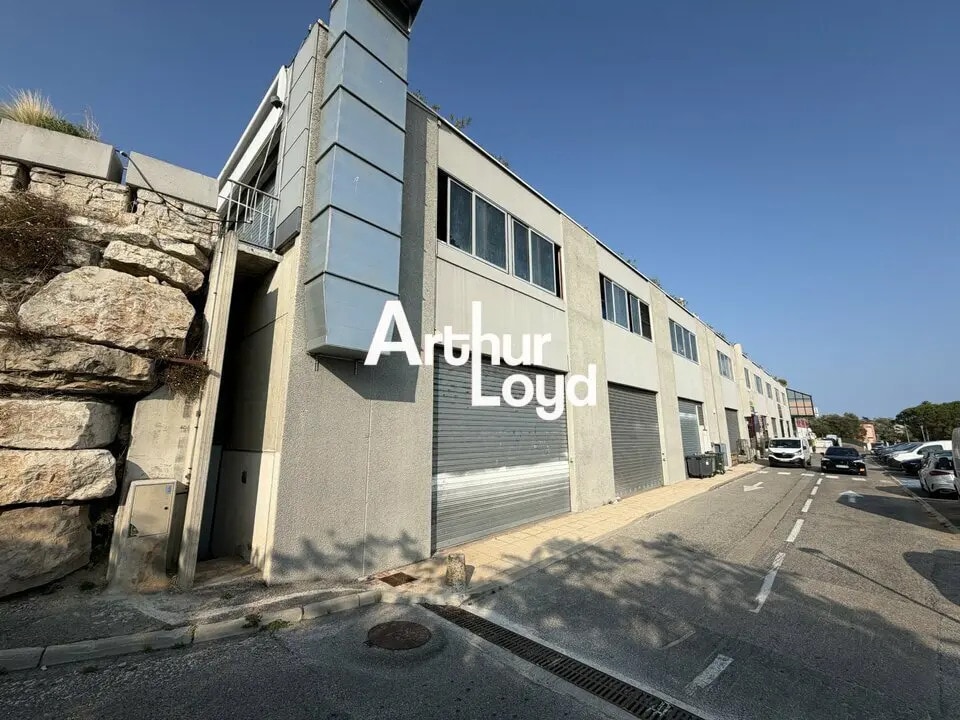Local d’activités dans Villeneuve-Loubet à louer Photo de l’immeuble– Image 1 sur 13