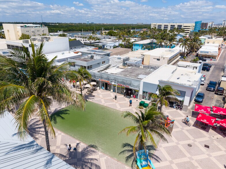 309-321 Johnson St, Hollywood, FL à louer - Photo de l’immeuble – Image 3 sur 5