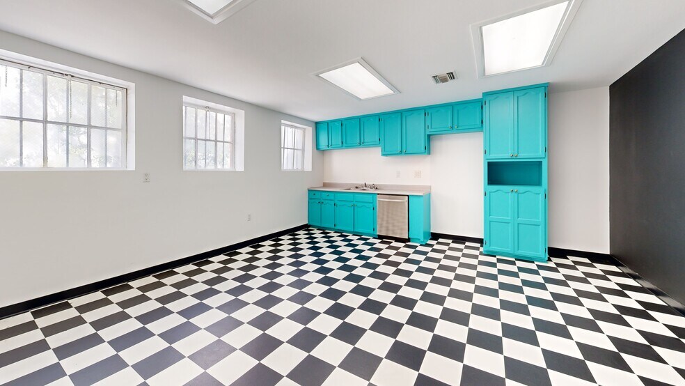 129-131 W 5th St, Long Beach, CA à vendre - Numérisation 3D Matterport – Image 2 sur 13