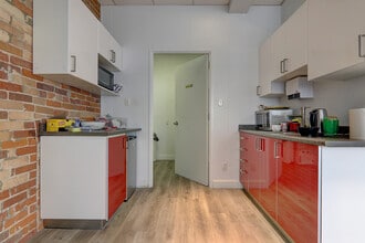 66 Gerrard St E, Toronto, ON à vendre Photo intérieure– Image 2 sur 31