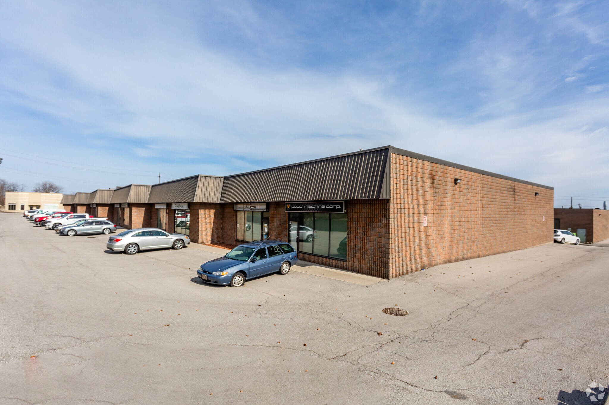 5109 Harvester Rd, Burlington, ON à louer Photo principale– Image 1 sur 5