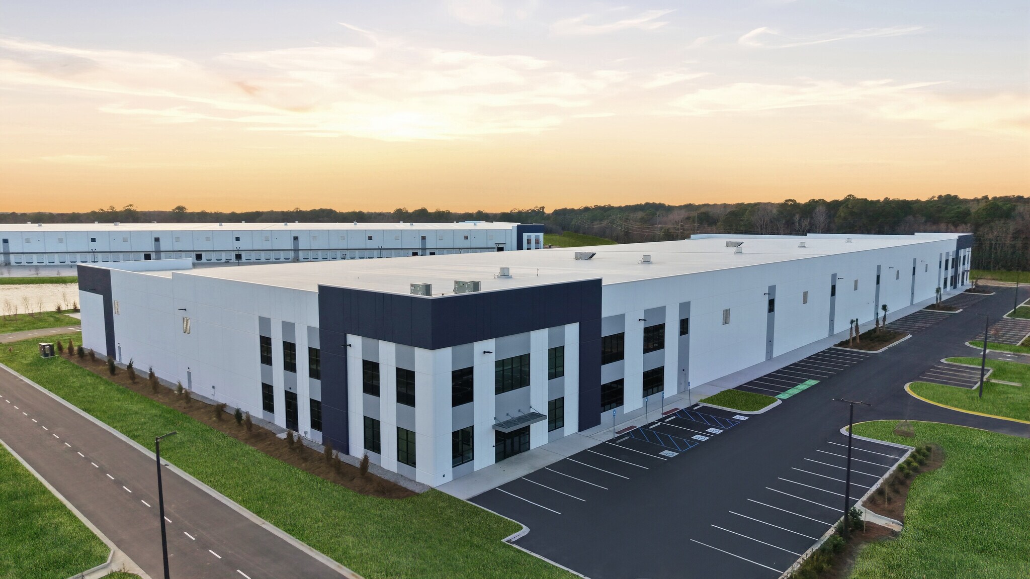 181 Landmark Blvd W, Savannah, GA à louer Photo principale– Image 1 sur 8