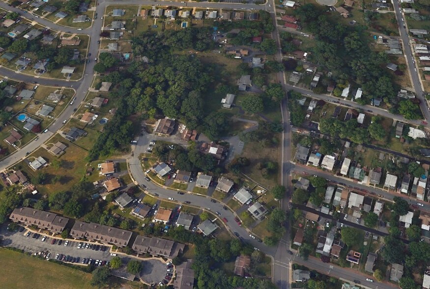 900 Main St, Brookhaven, PA à vendre - Photo de l’immeuble – Image 3 sur 13