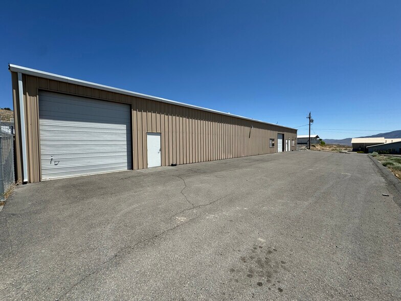 53 Laxalt Dr, Carson City, NV à vendre - Photo de l’immeuble – Image 2 sur 9