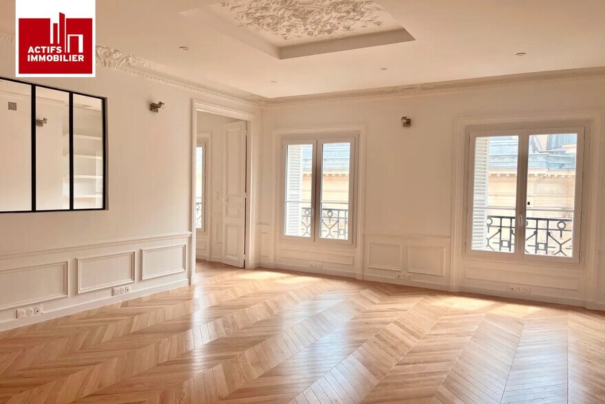 Bureau dans Paris à louer - Photo de l’immeuble – Image 2 sur 8