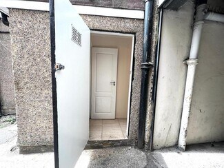 Plus de détails pour 84-86 High St, Southall - Bureau à louer