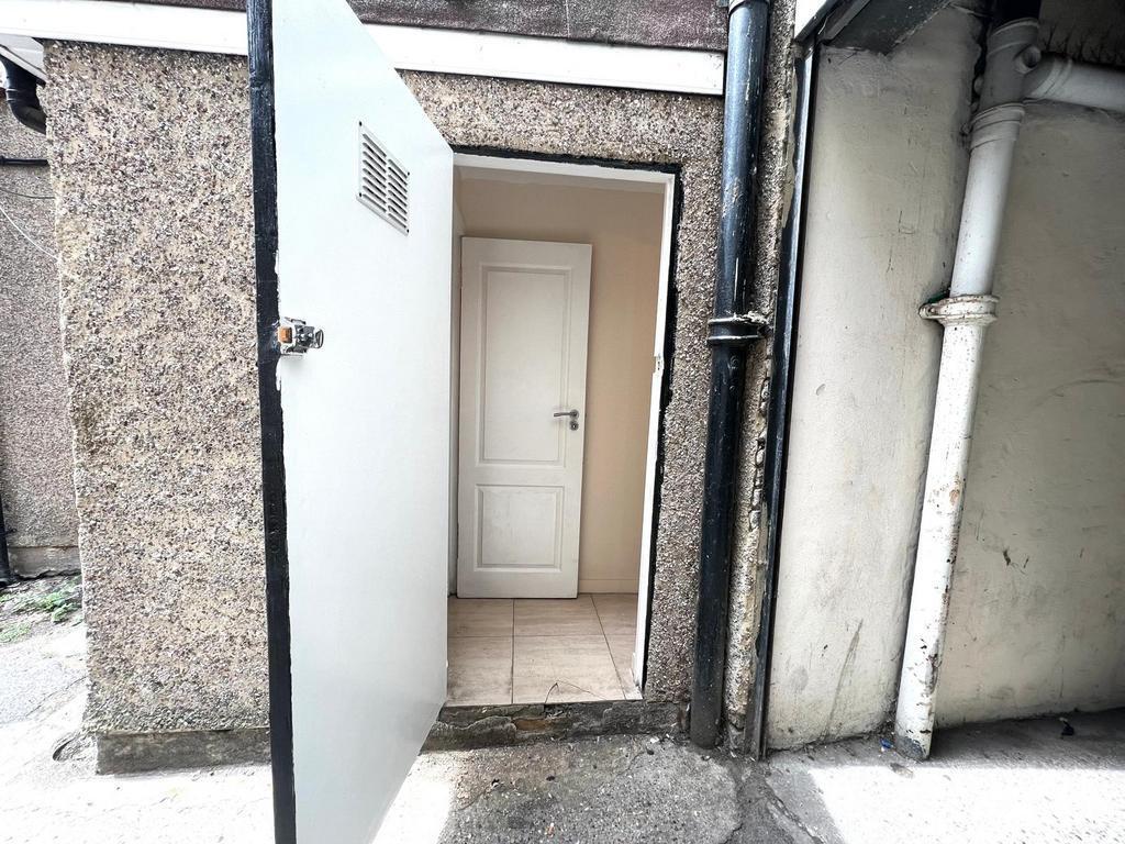 84-86 High St, Southall à louer Photo de l’immeuble– Image 1 sur 11