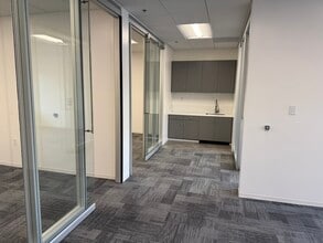 5500 Ming Ave, Bakersfield, CA à louer Photo intérieure– Image 2 sur 6