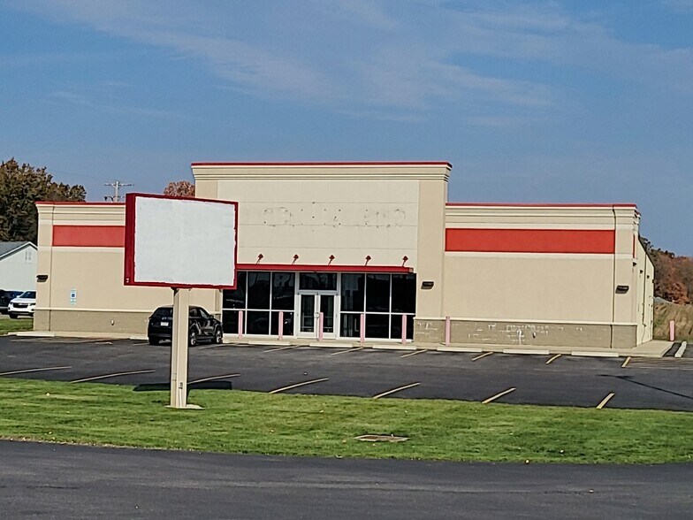 15978 Cleveland - East Liverpool Rd, Beloit, OH à louer - Photo principale – Image 1 sur 5