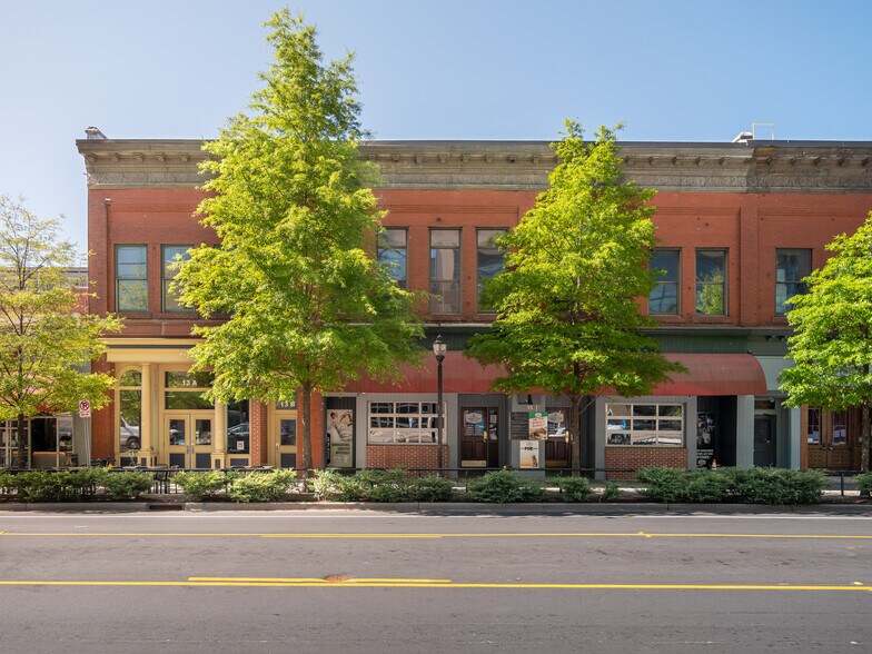 13 W Washington St, Greenville, SC à louer - Photo de l’immeuble – Image 2 sur 14