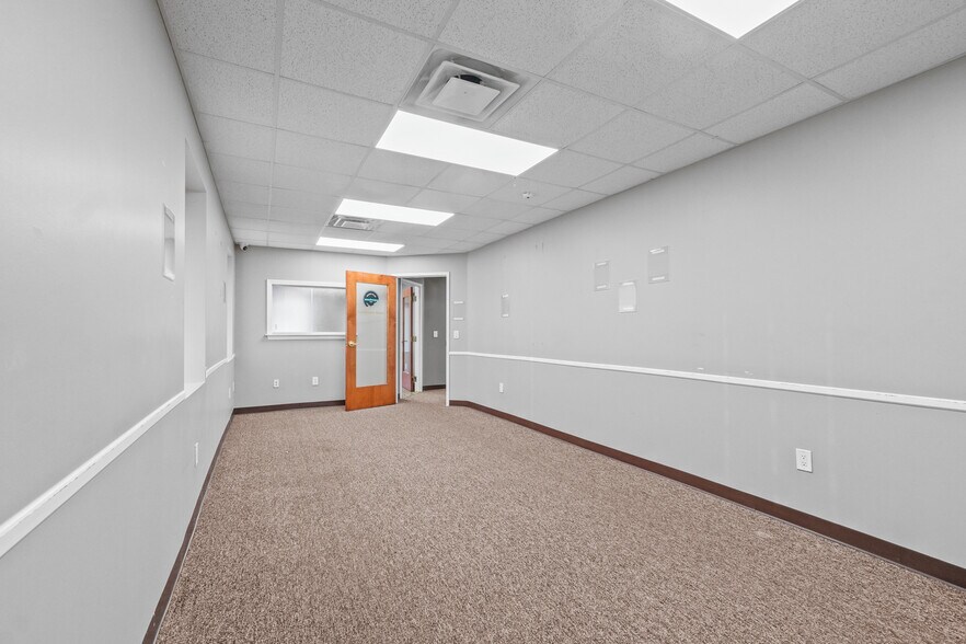 495 Central Ave, Seekonk, MA à louer - Photo intérieure – Image 3 sur 44