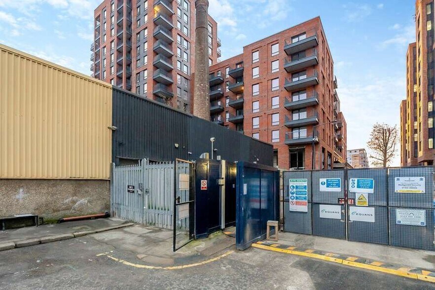 95 Haymerle Rd, Londres à vendre - Photo de l’immeuble – Image 2 sur 7