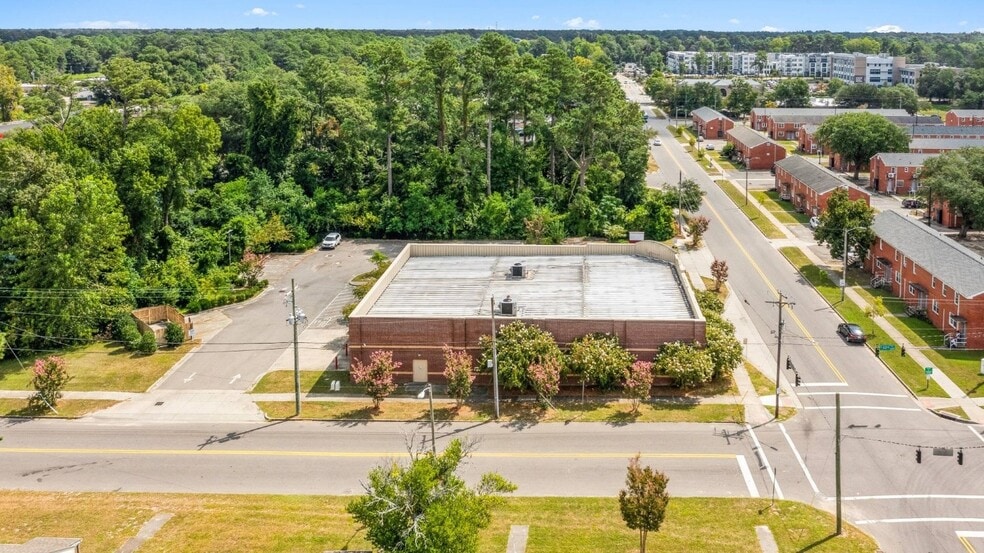 1313 Greenfield St, Wilmington, NC à louer - Photo de l’immeuble – Image 3 sur 4