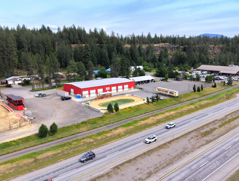 15223 N Government Way, Hayden, ID à vendre Photo de l’immeuble– Image 1 sur 31