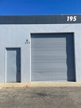 195 E Easy St, Simi Valley, CA à louer Autre– Image 2 sur 2