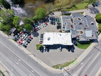 Plus de détails pour 250 King St, Cambridge, ON - Local commercial à vendre