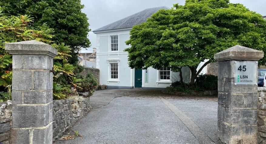 45 Devon Sq, Newton Abbot à louer - Photo de l’immeuble – Image 2 sur 5