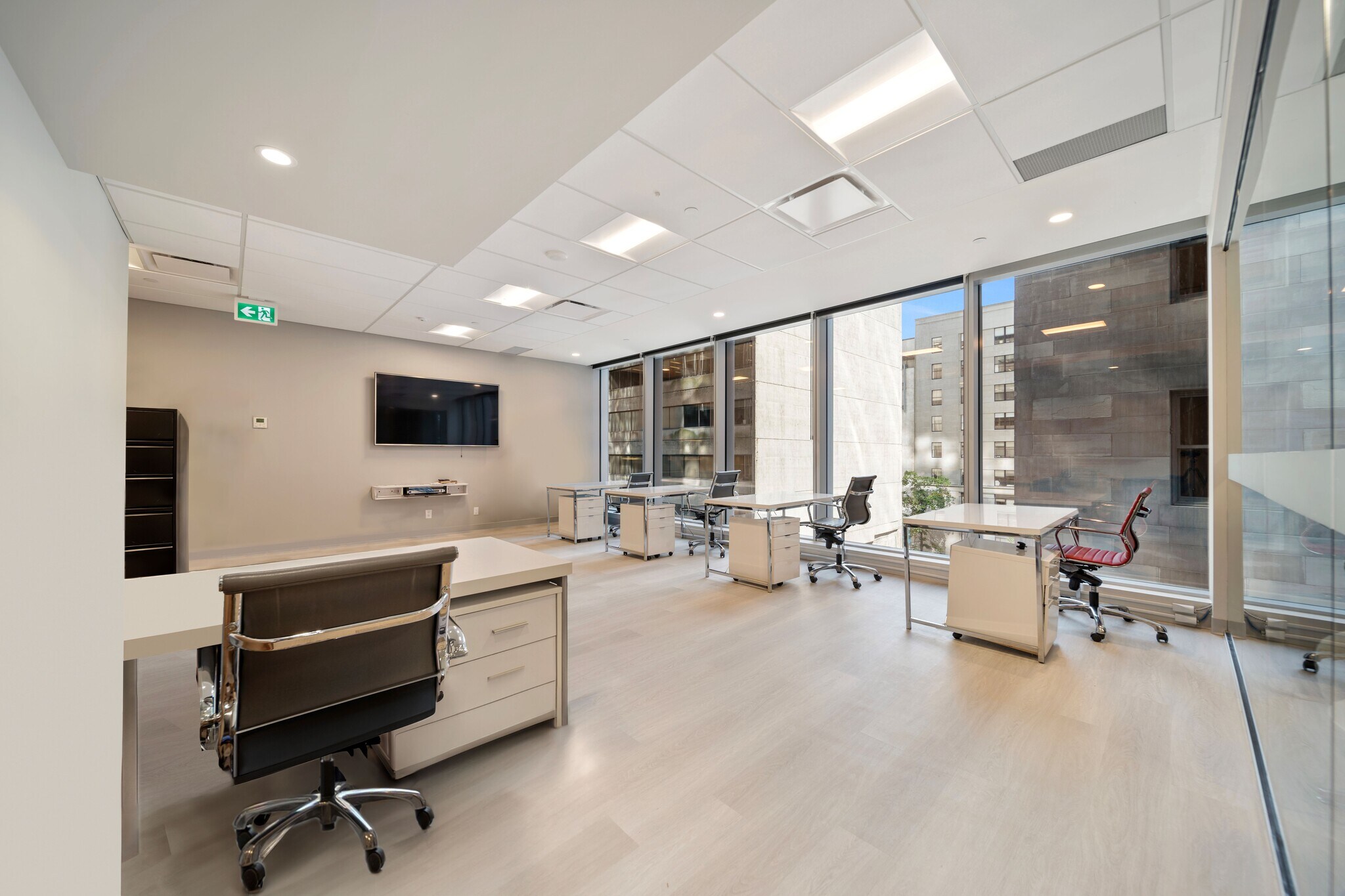 320 Granville St, Vancouver, BC à louer Photo principale– Image 1 sur 19