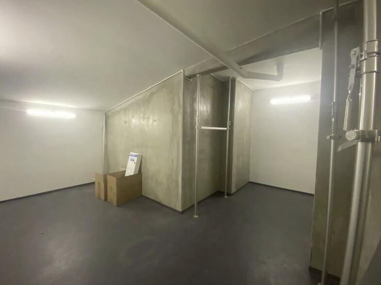 Rue Oberkampf, Paris, PAR 75011 - Lot Lot 1 -  - Photo intérieure - Image 2 of 6