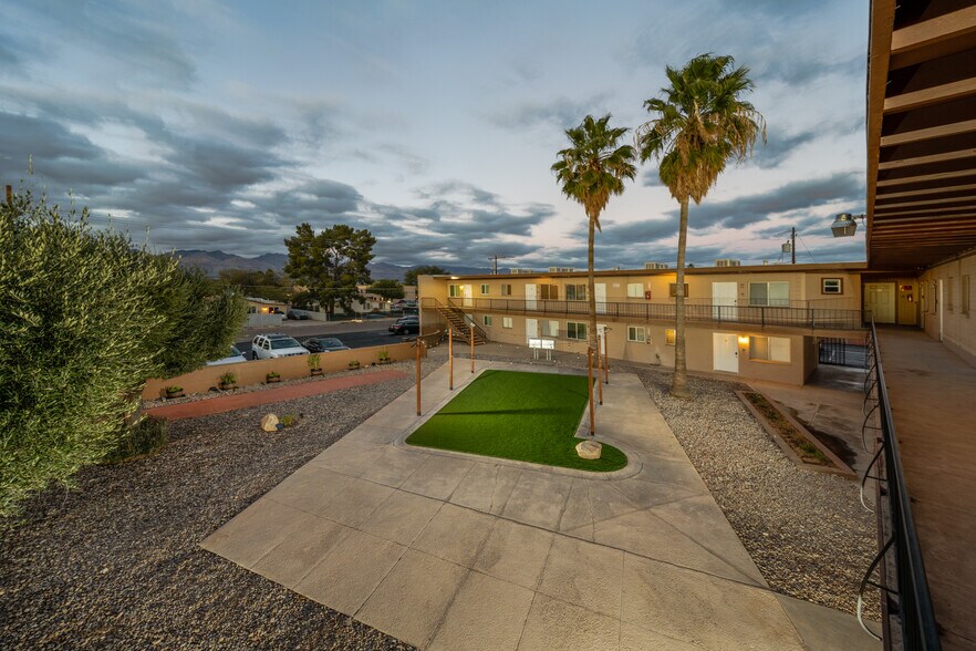 4302 E Bellevue St, Tucson, AZ à vendre - Photo de l’immeuble – Image 3 sur 31