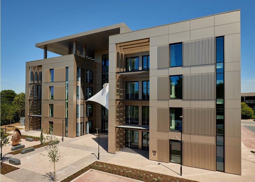Cowley Road The Maurice Wilkes Building, Cowley Road Rd, Cambridge à louer - Photo de l’immeuble – Image 1 sur 5