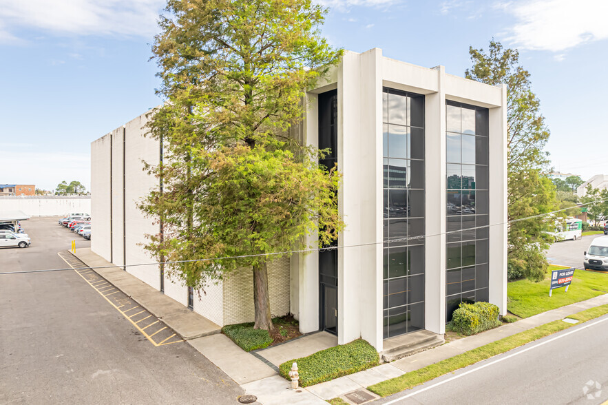 3545 N I-10 Service Rd, Metairie, LA à louer - Photo de l’immeuble – Image 3 sur 4