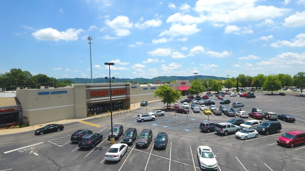 5450 Hwy 153, Hixson, TN à louer - Photo de l’immeuble – Image 2 sur 17
