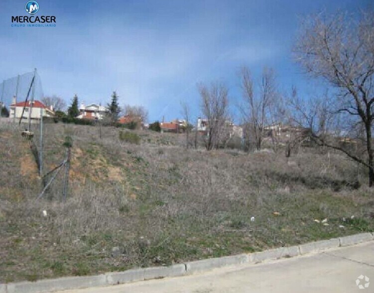 Terrain dans El Casar, Guadalajara à vendre - Photo de l’immeuble – Image 3 sur 3