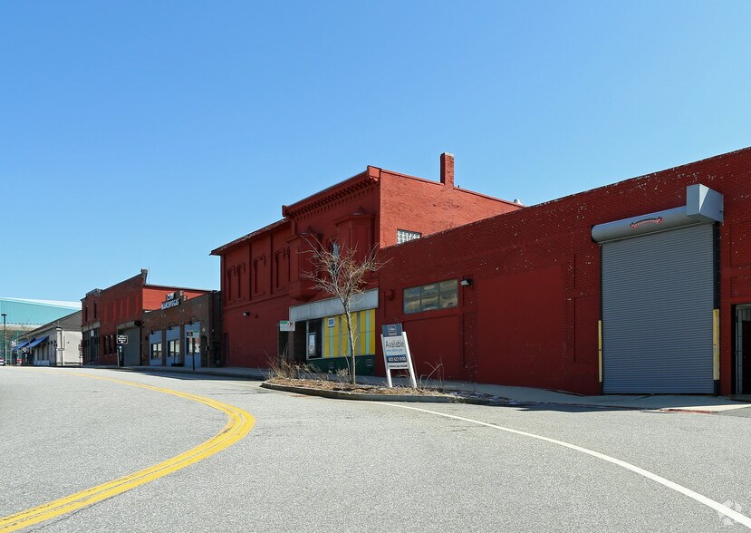 72 Old Granite St, Manchester, NH à vendre - Photo principale – Image 1 sur 4