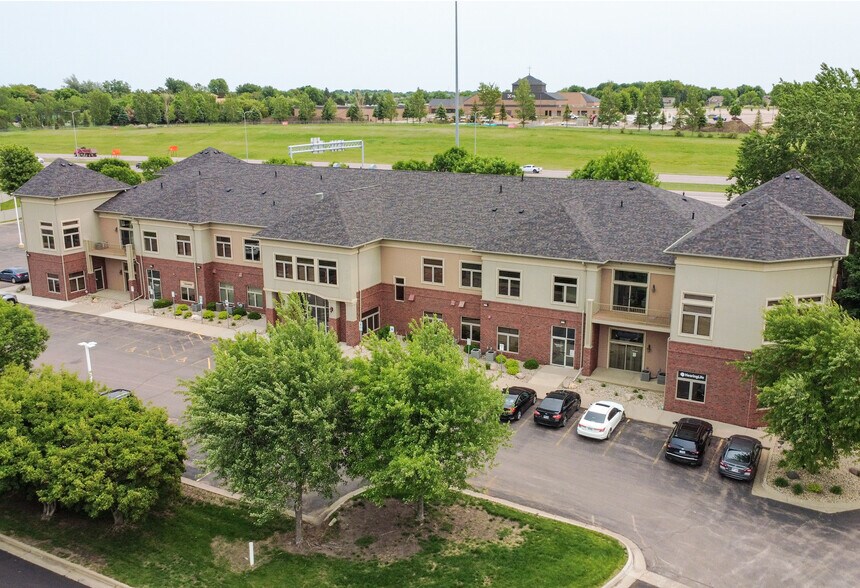 5024-5032 S Bur Oak Pl, Sioux Falls, SD à louer - Photo de l’immeuble – Image 2 sur 9