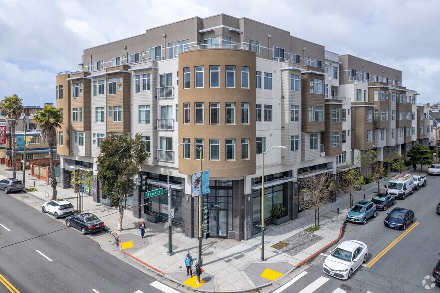 33 Seneca Ave, San Francisco, CA à louer - Photo principale – Image 1 sur 16