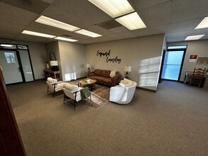 2601 NE Kendallwood Pky, Gladstone, MO à louer Photo intérieure– Image 1 sur 7