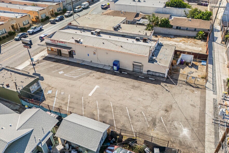 1429 Cherry Ave, Long Beach, CA à vendre - Photo de l’immeuble – Image 2 sur 19