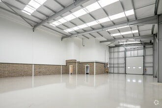 Leeside Rd, Londres à louer Photo intérieure– Image 1 sur 14